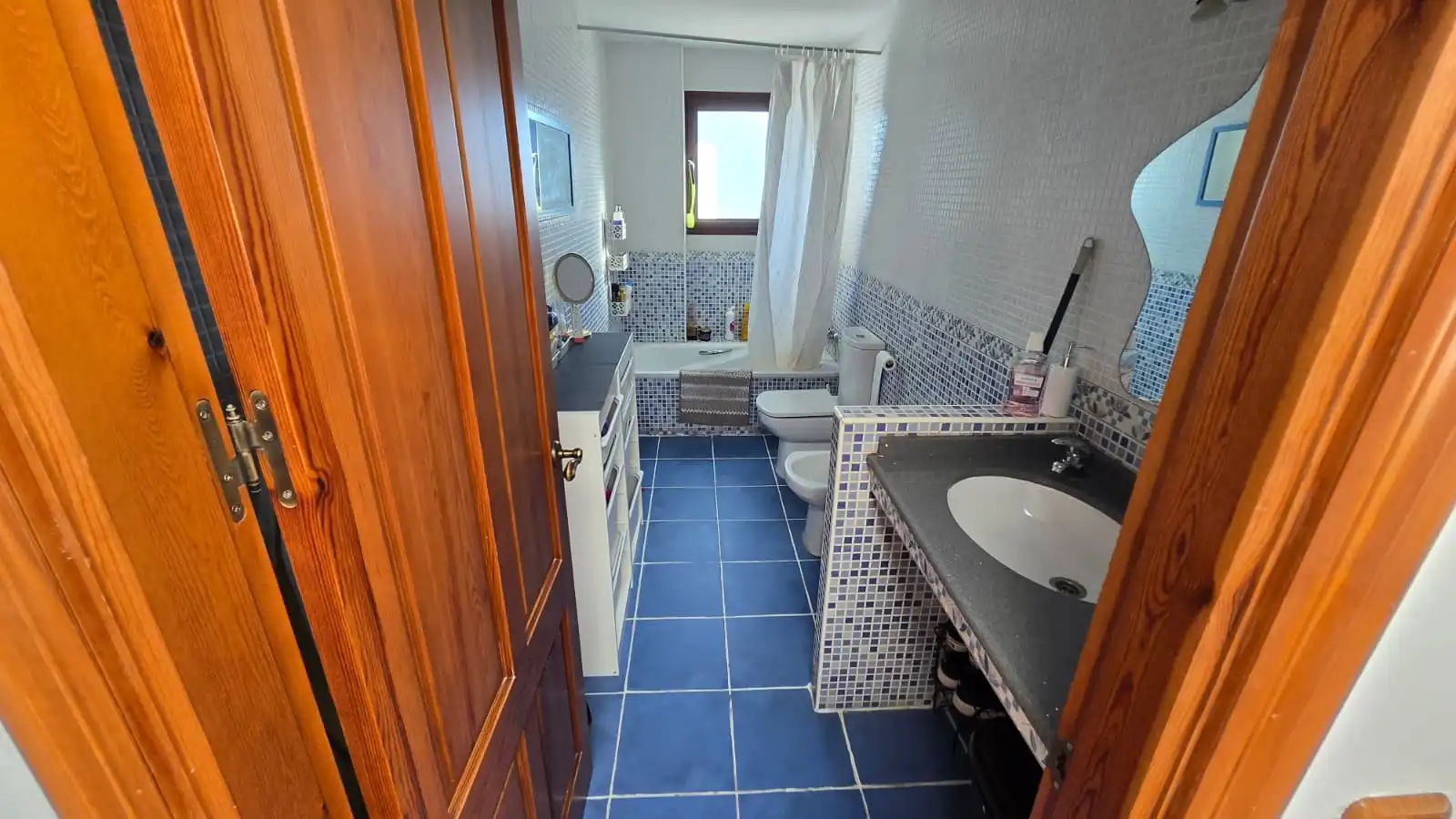 Baño de Casa o chalet en venta en Alhaurín de la Torre con Aire acondicionado, Jardín privado y Terraza
