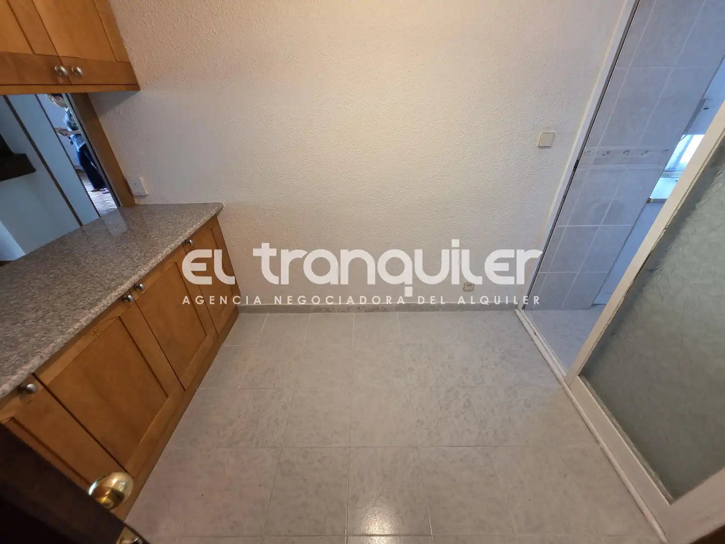 Kitchen of Flat for rent in Madrid  with Air Conditioner, Parquet flooring and Terrace