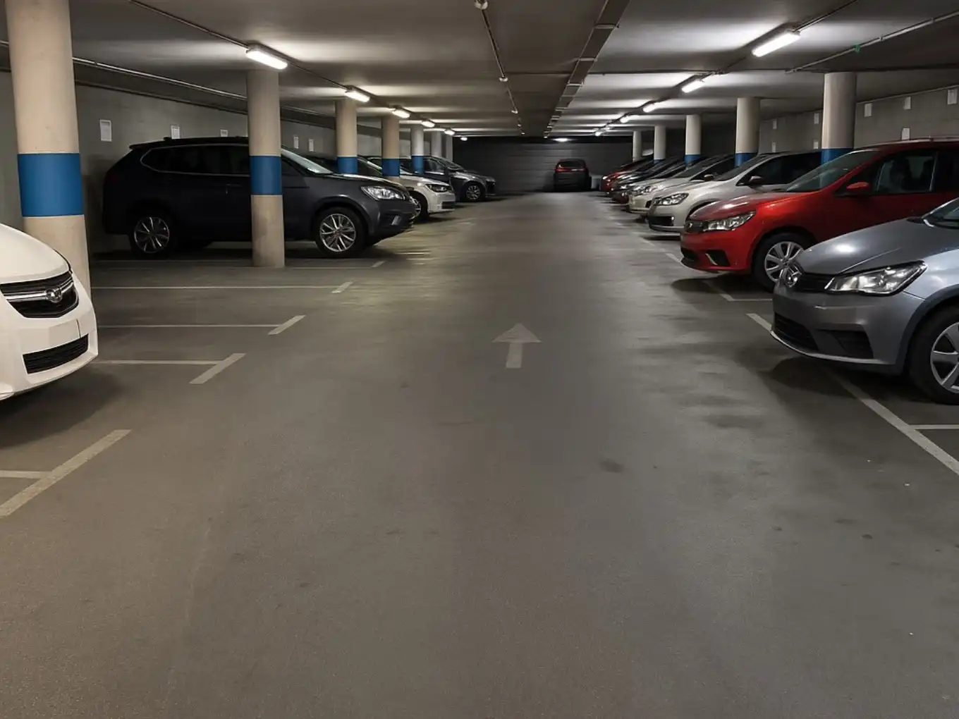 Aparcament de Garatge de lloguer en Sant Cugat del Vallès amb Alarma