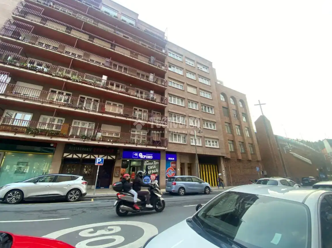 Vista exterior de Piso en venta en Bilbao 