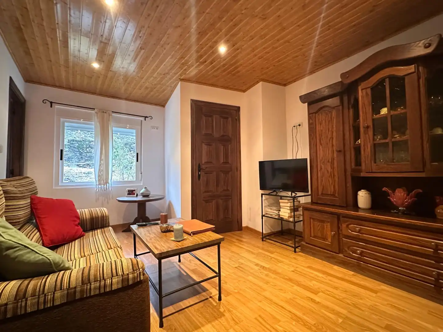 Living room of Country homes for sale in Oencia  with Furnished