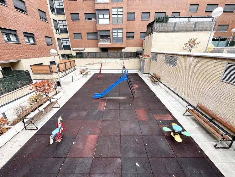 Terrassa de Pis de lloguer en Getafe amb Calefacció, Parquet i Traster