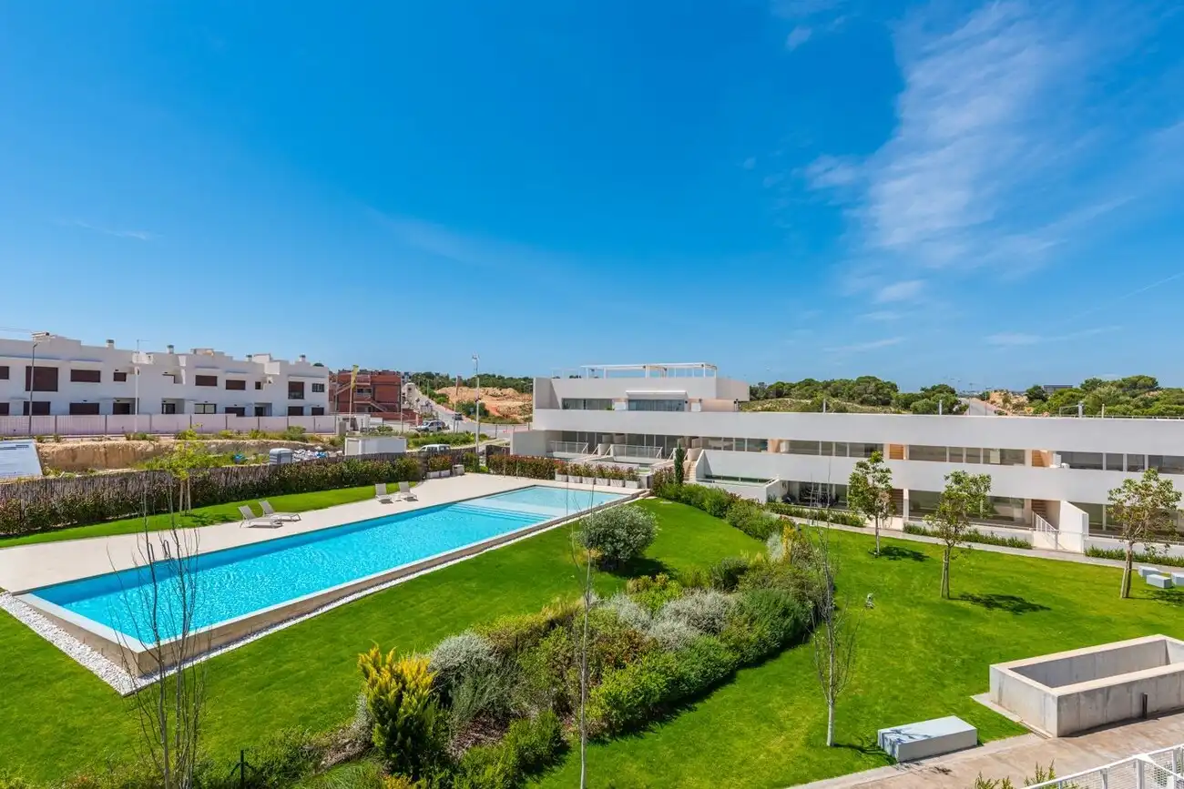 Ático con terraza en venta en Los Balcones - Los Altos, imagen 24