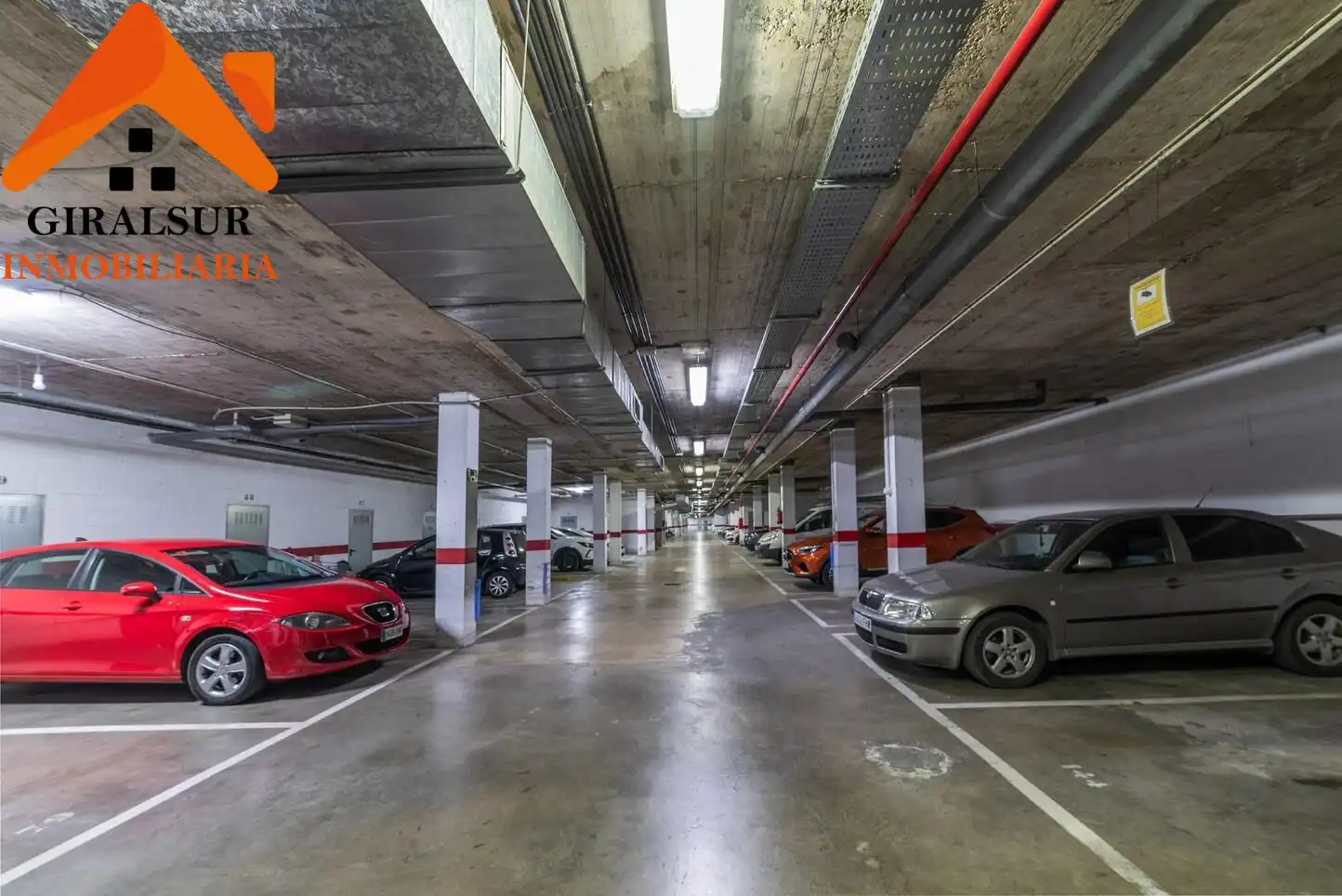 Parking of Flat for sale in Sevilla  with Air Conditioner and Storage room