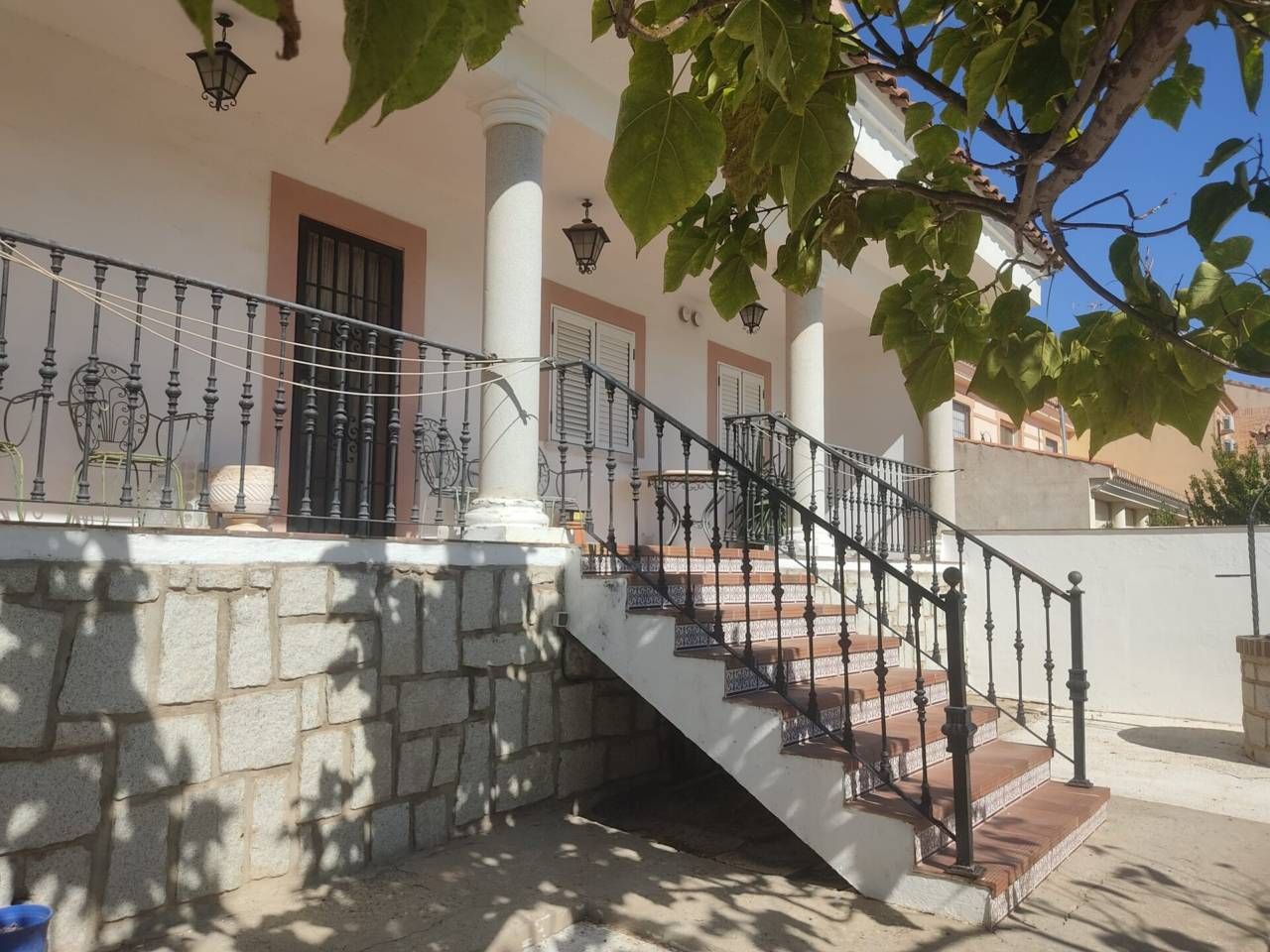 Vista exterior de Casa o xalet en venda en Magán amb Aire condicionat, Calefacció i Jardí privat