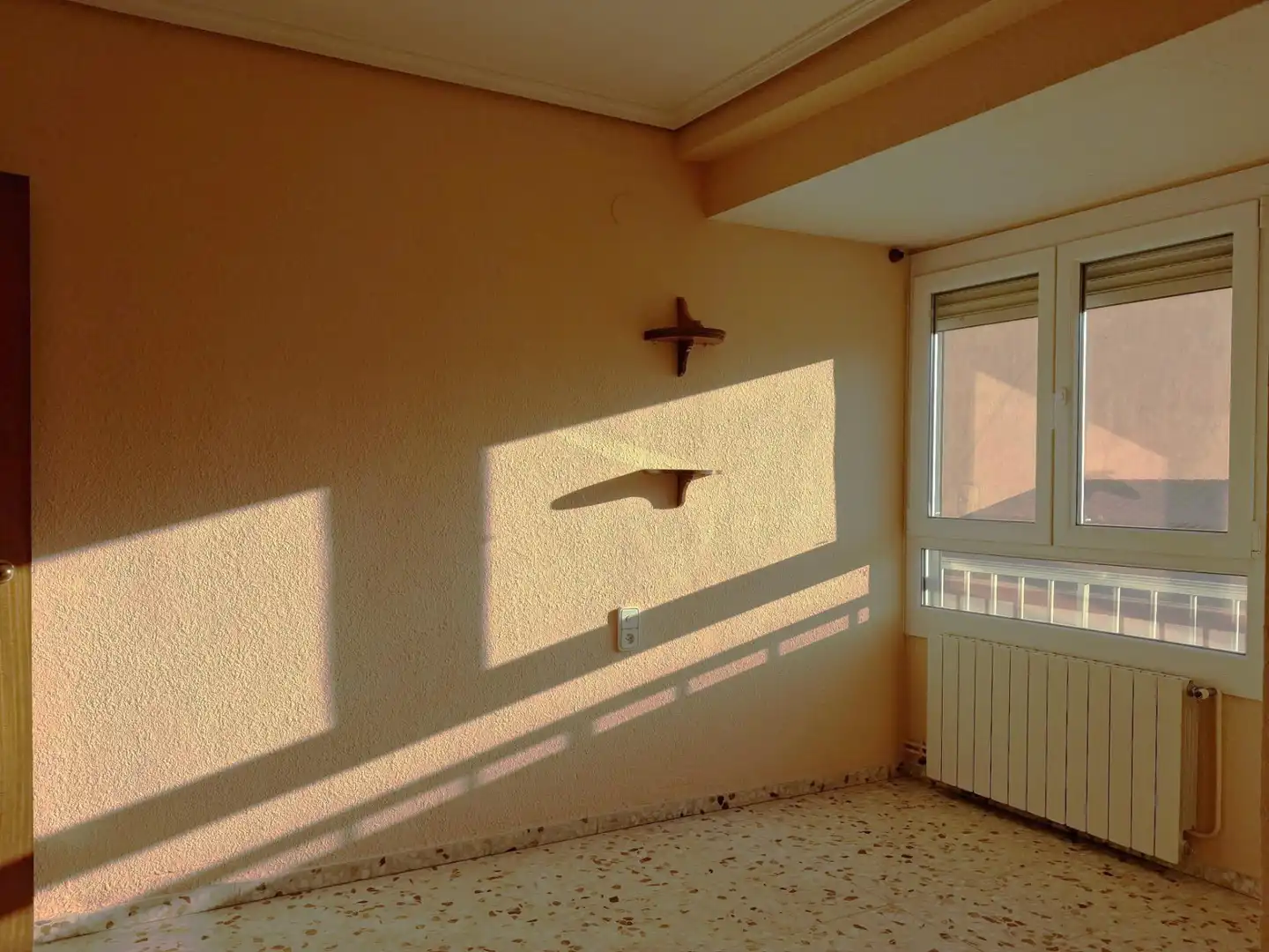 Balcony of Flat for sale in Requena, Valencia