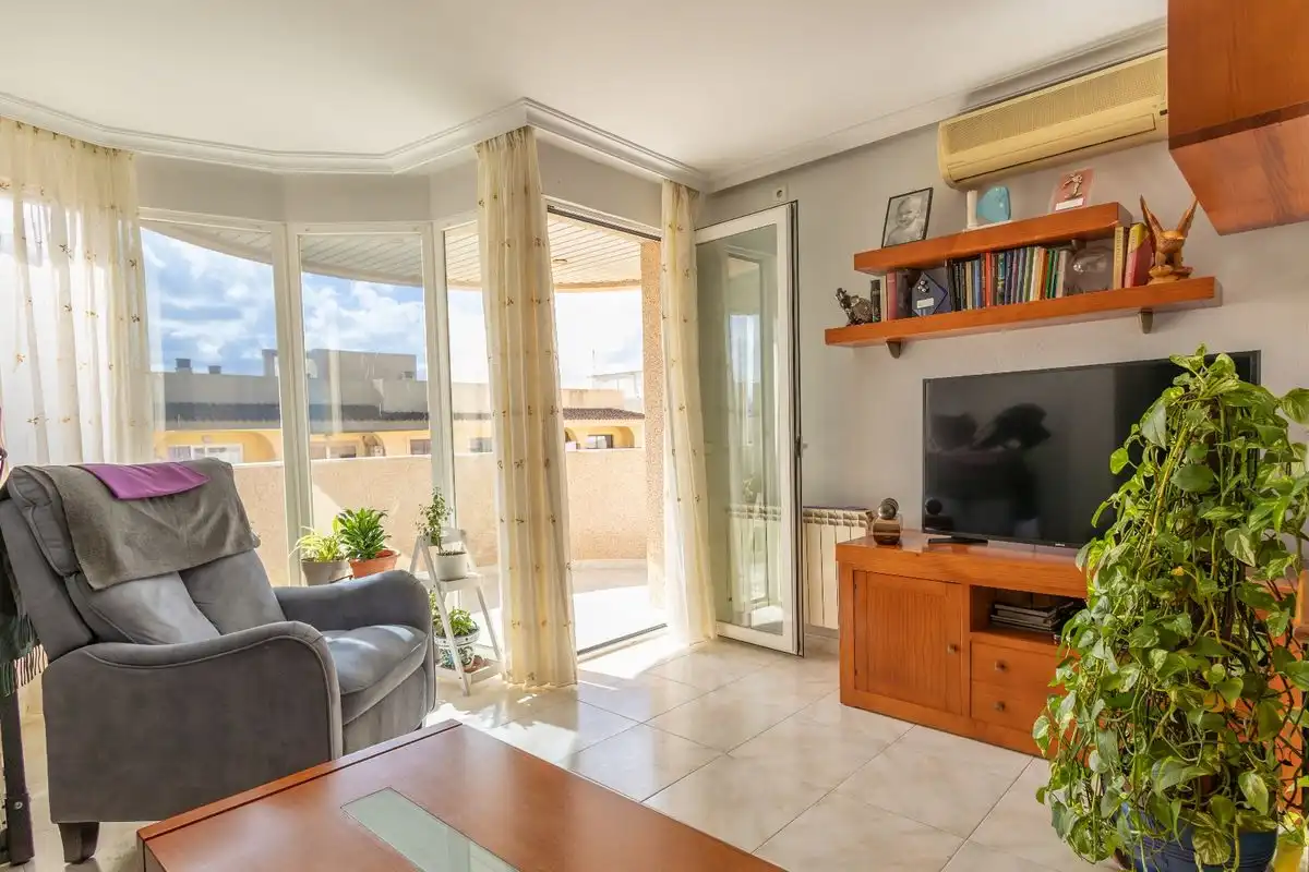 Penthouse with terrace for sale in Sant Antoni de Portmany, imagen 9