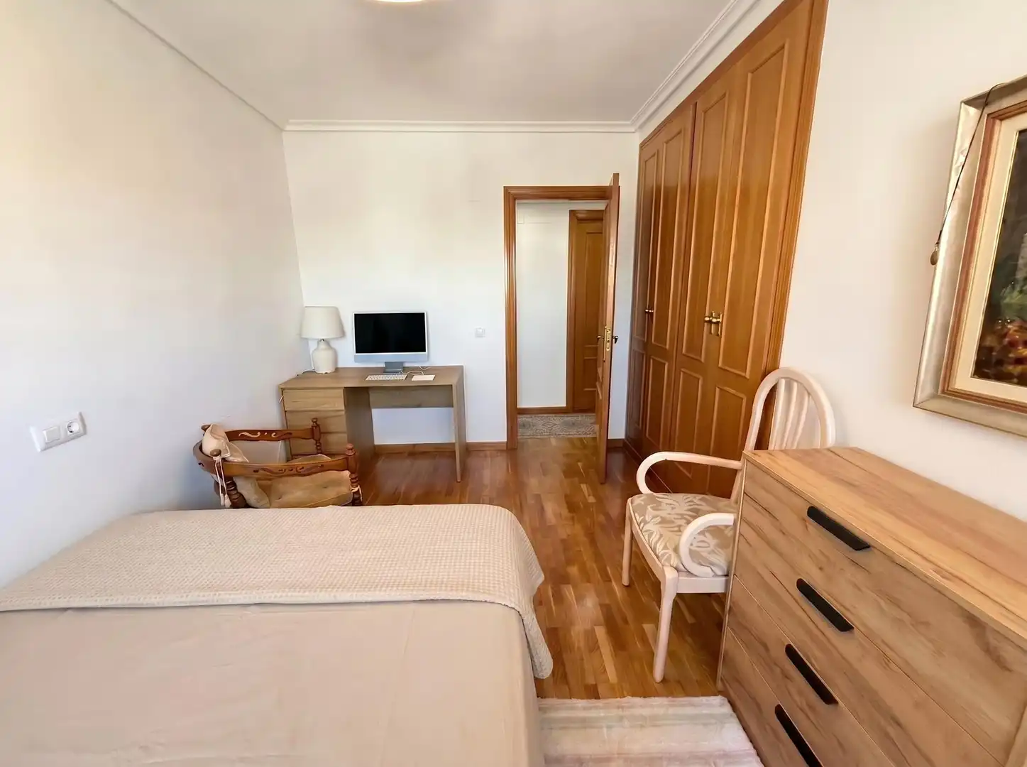 Habitación de Ático en venta en Alicante / Alacant con Aire acondicionado, Terraza y Piscina comunitaria