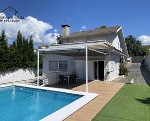 Swimming pool of House or chalet for sale in Lliçà de Vall  with Air Conditioner, Heating and Private garden