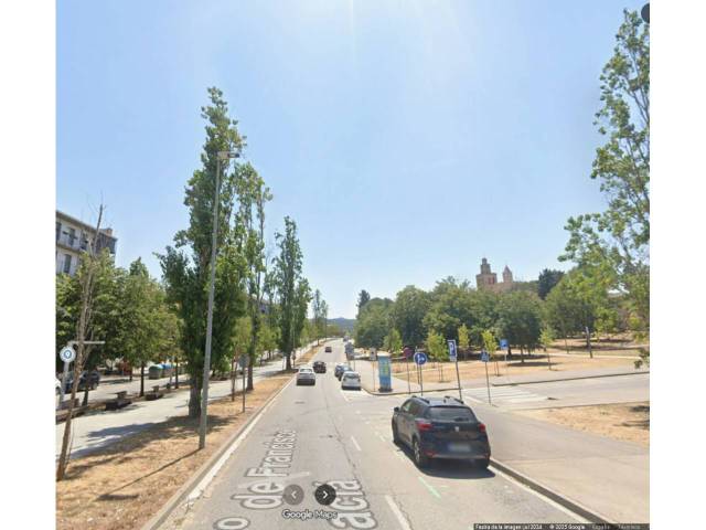 Local comercial en Venta en Paseo Francesc Macià en Coll Favà