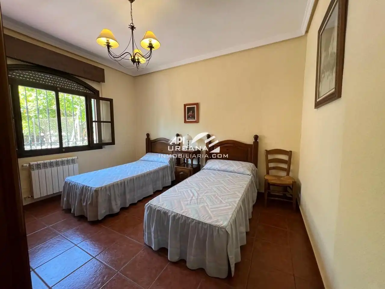 Habitación de Casa o chalet en venta en Lucena con Jardín privado, Trastero y Piscina