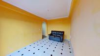 Flat for sale in Parque Victoria Eugenia, imagen 2