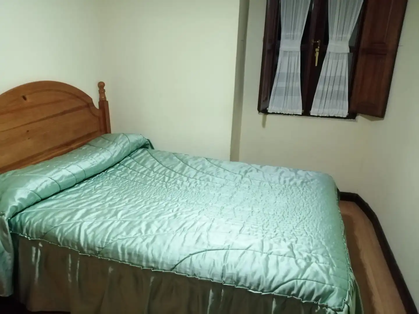 Dormitori de Casa o xalet en venda en Vega de Liébana amb Jardí privat, Moblat i Balcó
