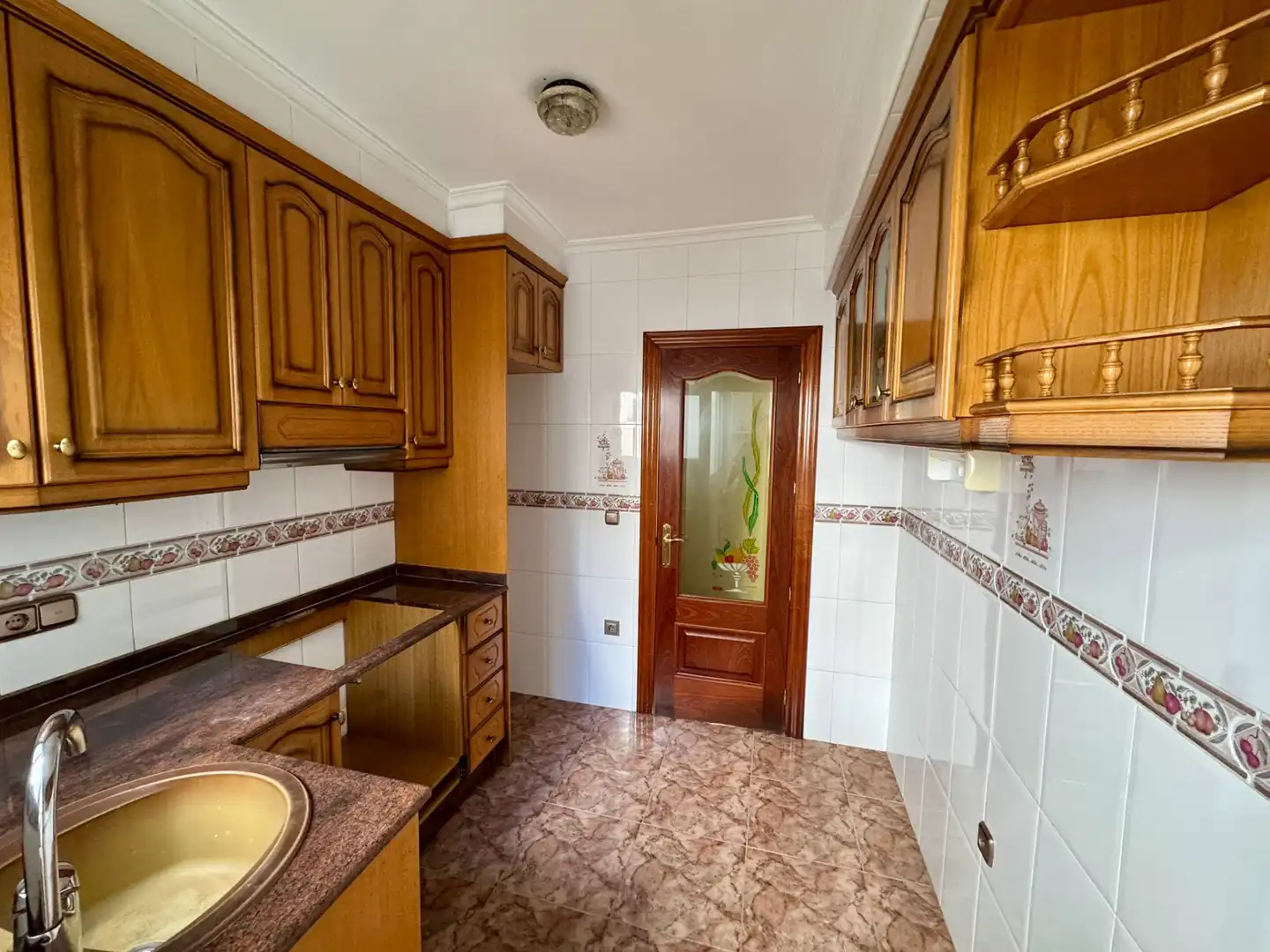 Flat with terrace for sale in Carrer de les Ferreries 8, imagen 3