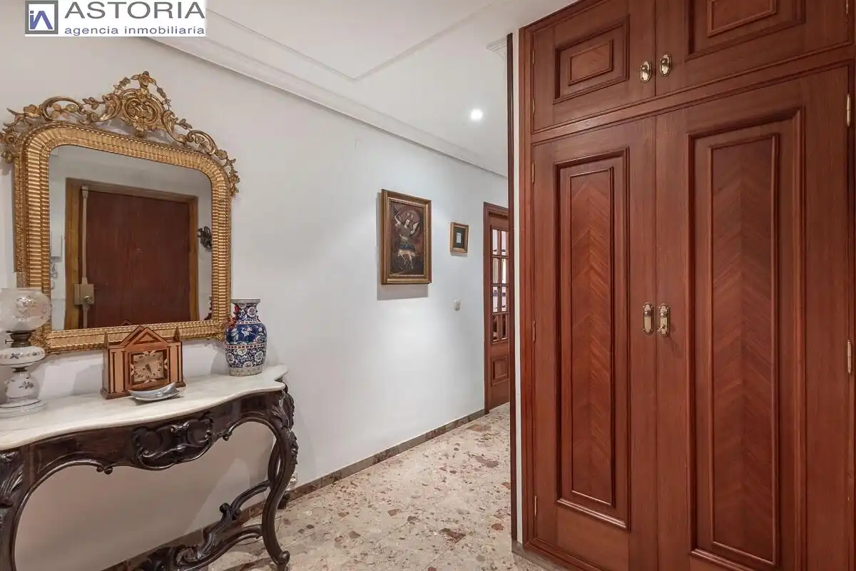 Appartamento con terrazza in vendita a Calle ANGEL BARRIOS, imagen 25