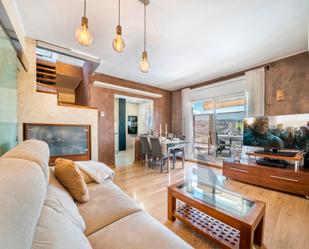 Sala d'estar de Dúplex en venda en Granollers amb Aire condicionat, Terrassa i Balcó