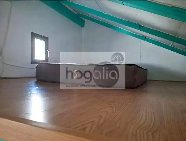 Habitación de Estudio de alquiler en Sevilla con Aire acondicionado, Terraza y Amueblado