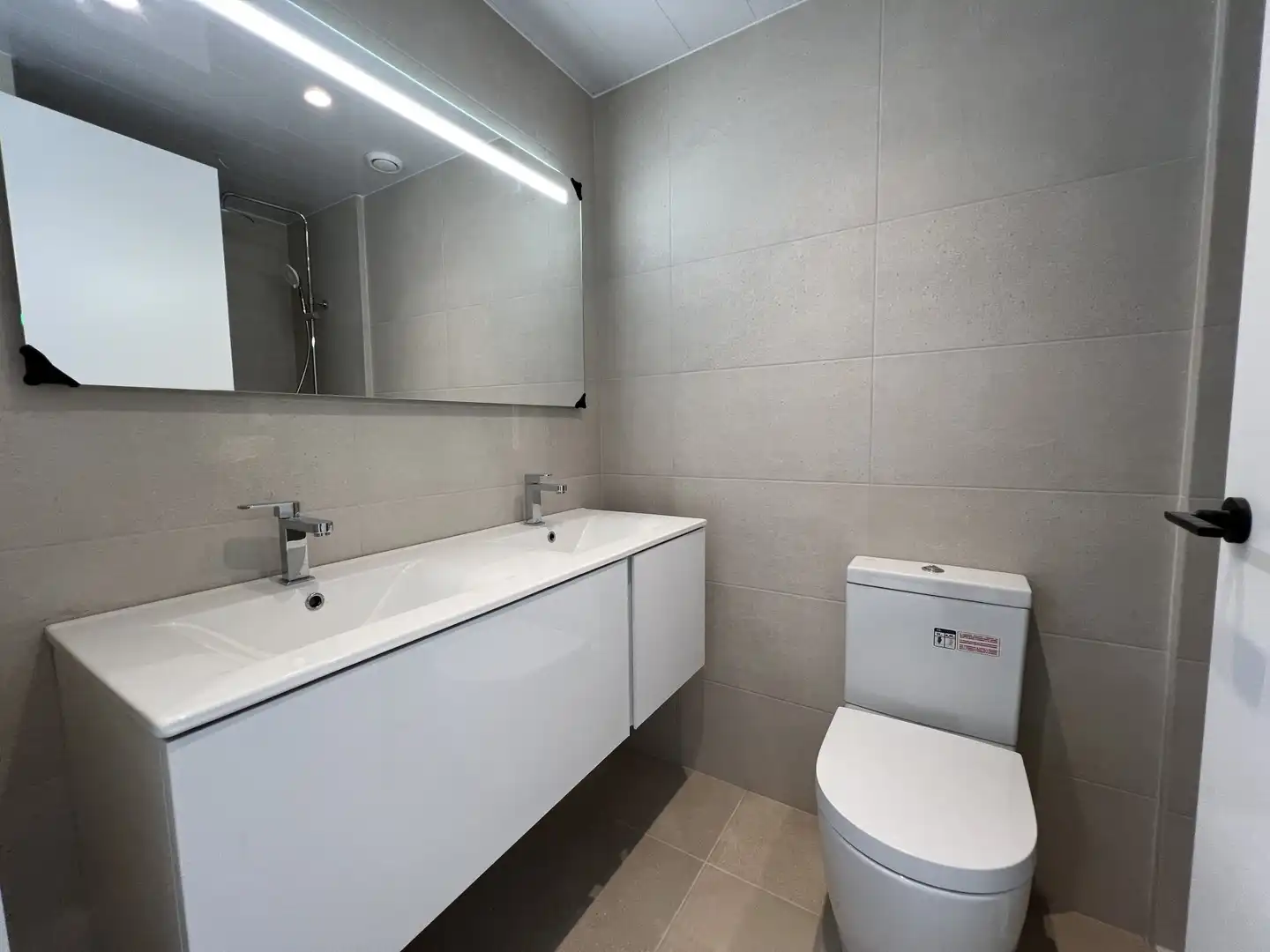 Maison mitoyenne avec terrasse à vendre à SINIES DE LES, imagen 11