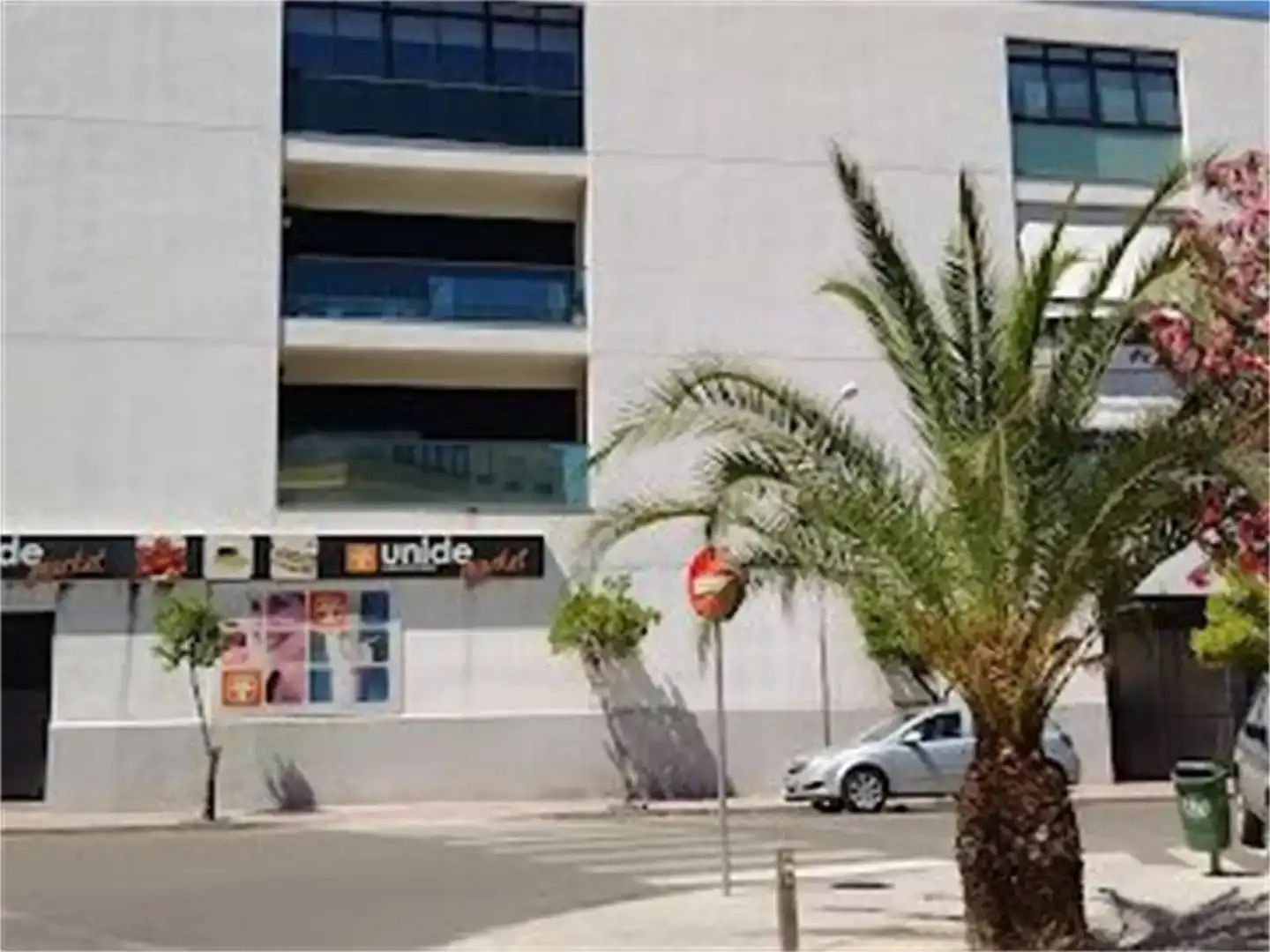 Exterior view of Garage for rent in Valencia de Alcántara