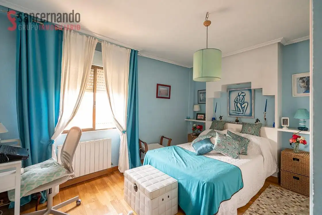 Habitación de Piso en venta en Santander con Calefacción y Parquet