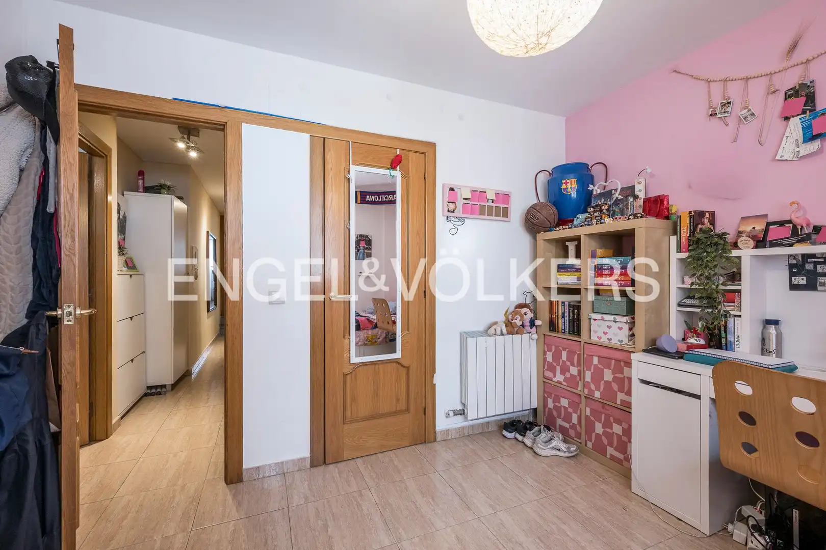 Wohnung zum Verkauf in L'Hospitalet de Llobregat mit Klimaanlage, Heizung und Terrasse