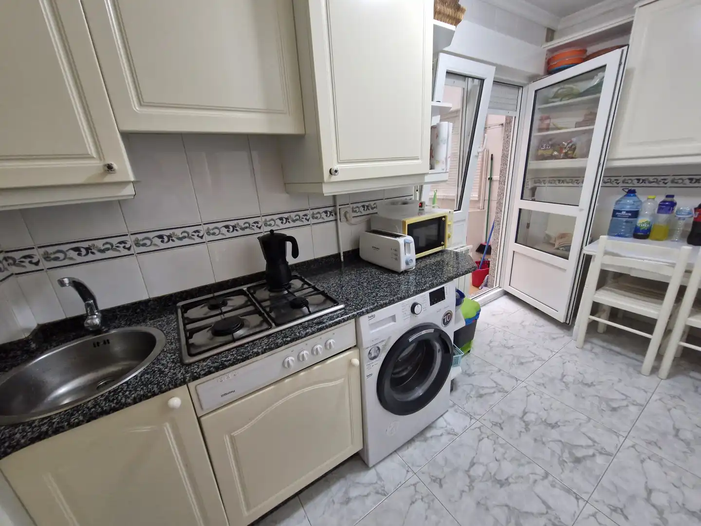 Kitchen of Flat for sale in Foz  with Heating, Storage room and Furnished