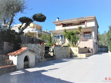 Xalet amb balcó en venda a Urbanitzacions de Llevant