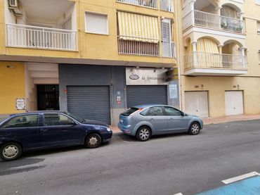 Locale commerciale in vendita a Centro
