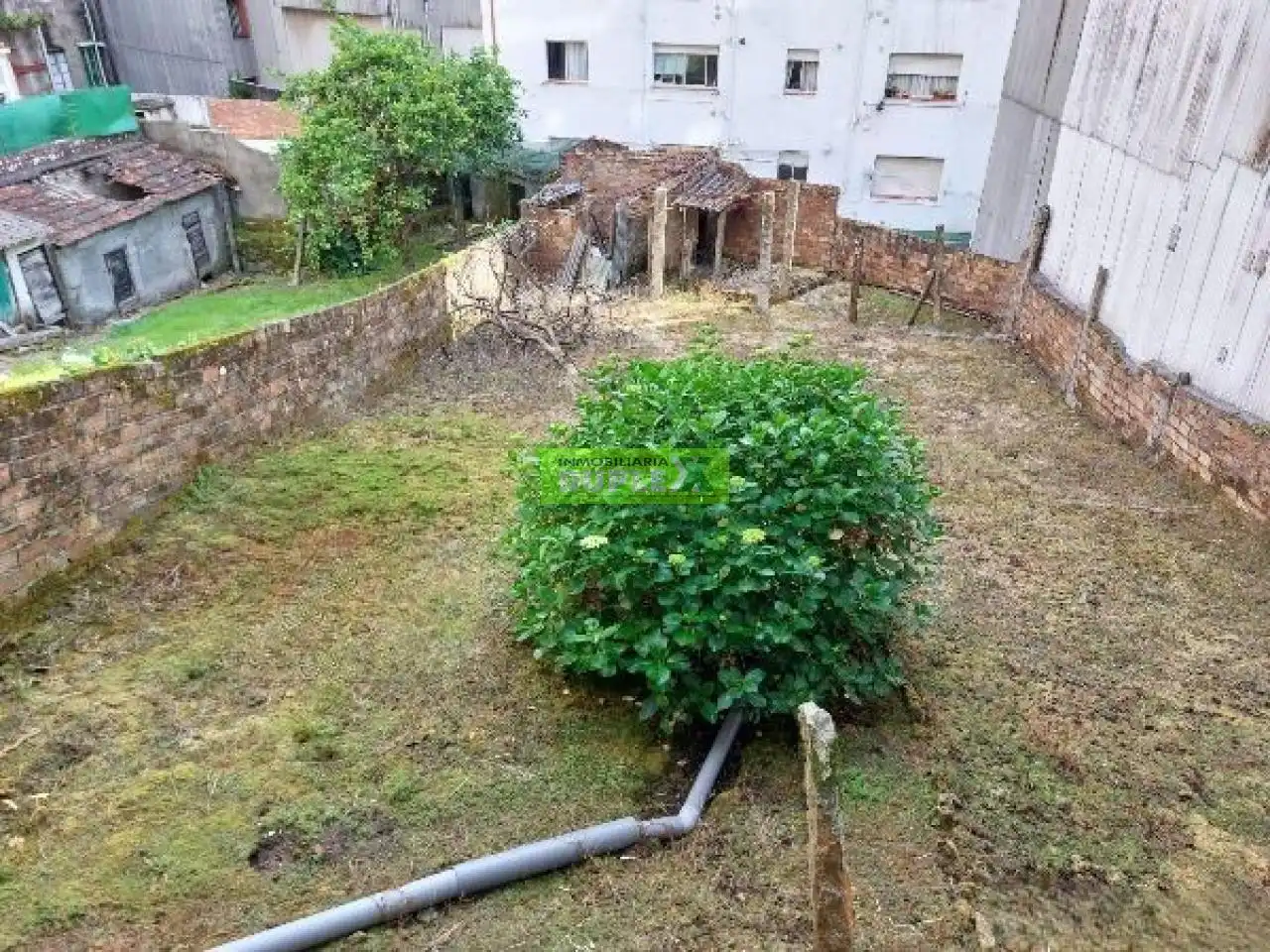 Casa o chalet en venta en Pontevedra Capital  con Calefacción, Jardín privado y Trastero