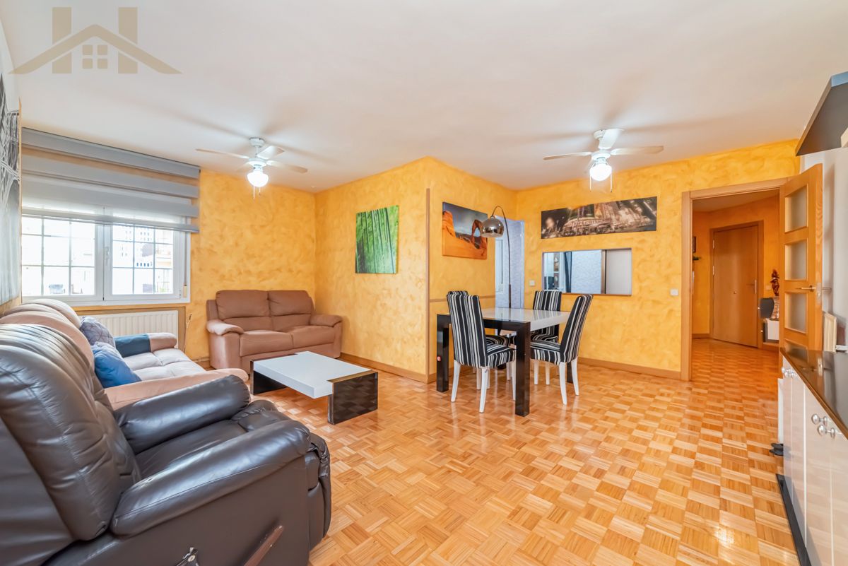 Sala de estar de Piso en venta en Móstoles con Calefacción, Parquet y Terraza