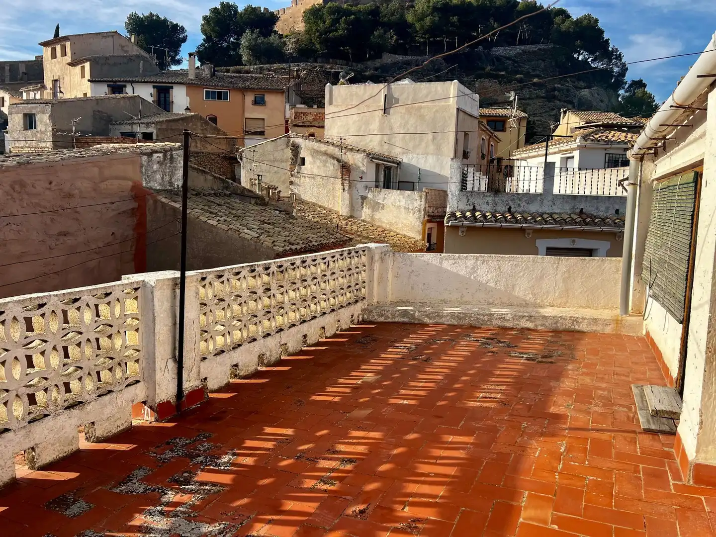 Vista exterior de Finca rústica en venta en Biar con Calefacción, Terraza y Trastero