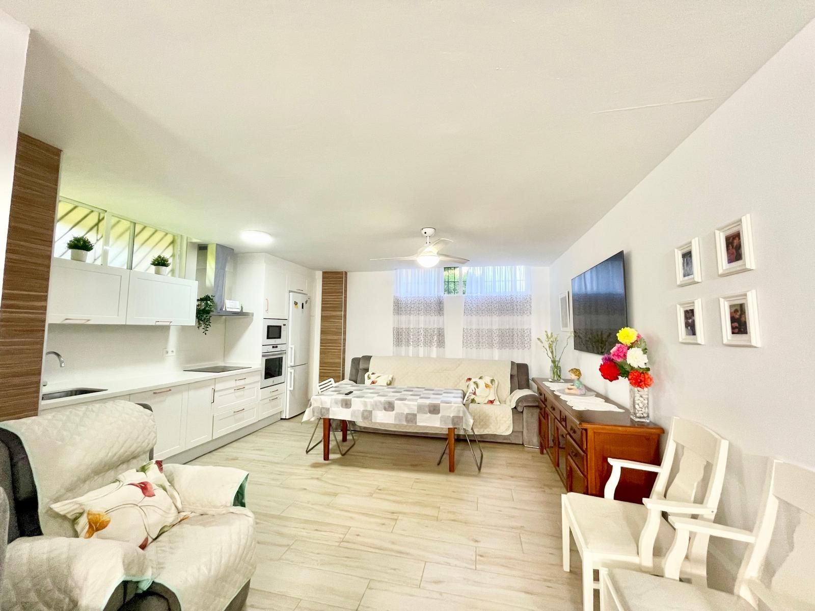 Sala d'estar de Planta baixa en venda en Salobreña