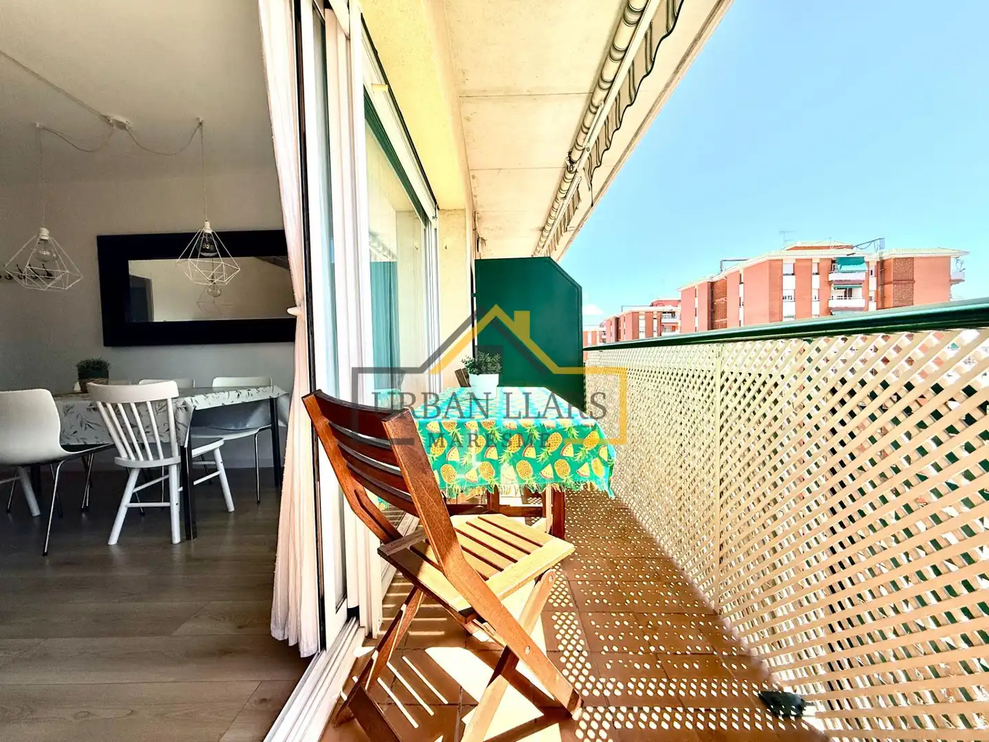 Terrasse von Dachboden zum Verkauf in Mataró mit Klimaanlage, Heizung und Parkett