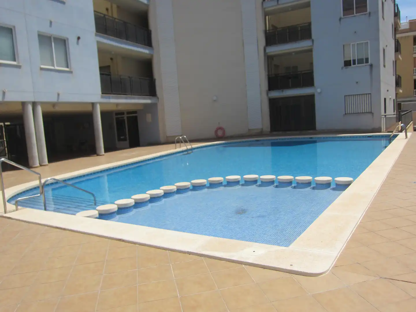 Piscina de Apartamento de alquiler en Moncofa con Terraza, Amueblado y Piscina comunitaria