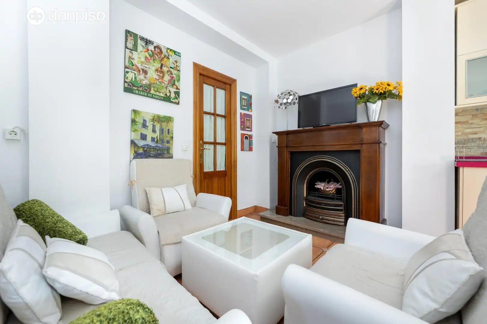 Sala de estar de Casa o chalet en venta en Granada con Jardín privado, Terraza y Piscina