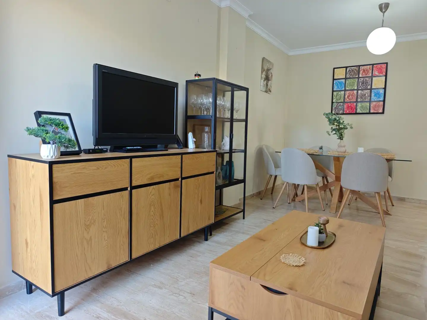 Sala de estar de Apartamento en venta en Chiclana de la Frontera con Jardín privado, Terraza y Amueblado