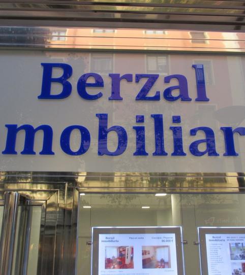 Foto 2 de Residencial en venda a Calle Villa Natura, Avda. Madrid, La Rioja