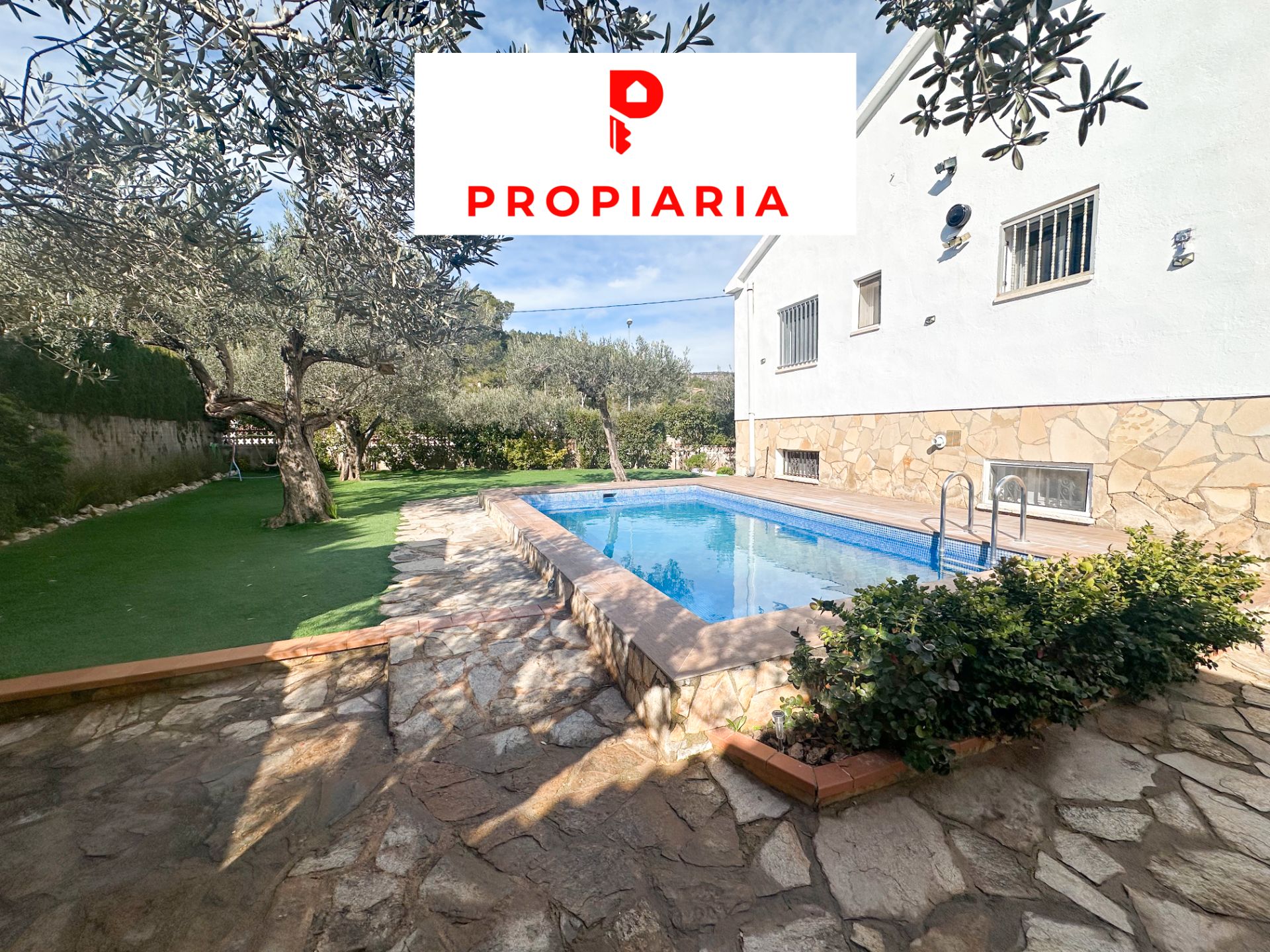 Vista exterior de Casa o chalet en venta en Esparreguera con Aire acondicionado, Calefacción y Jardín privado