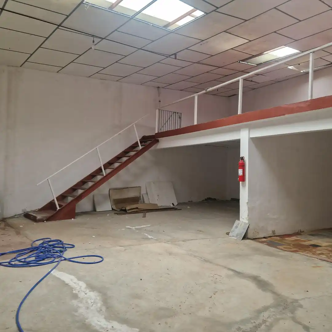 Nave industrial de alquiler en Torrelaguna