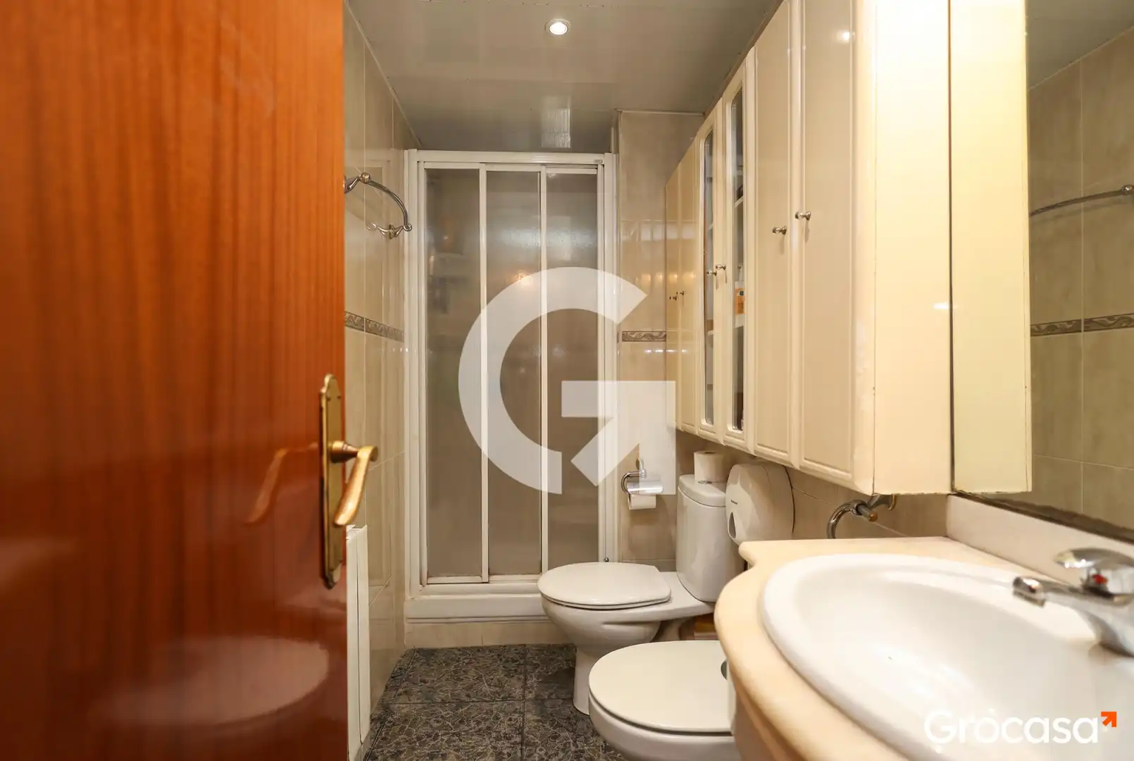 Baño de Piso en venta en L'Hospitalet de Llobregat con Aire acondicionado, Calefacción y Balcón
