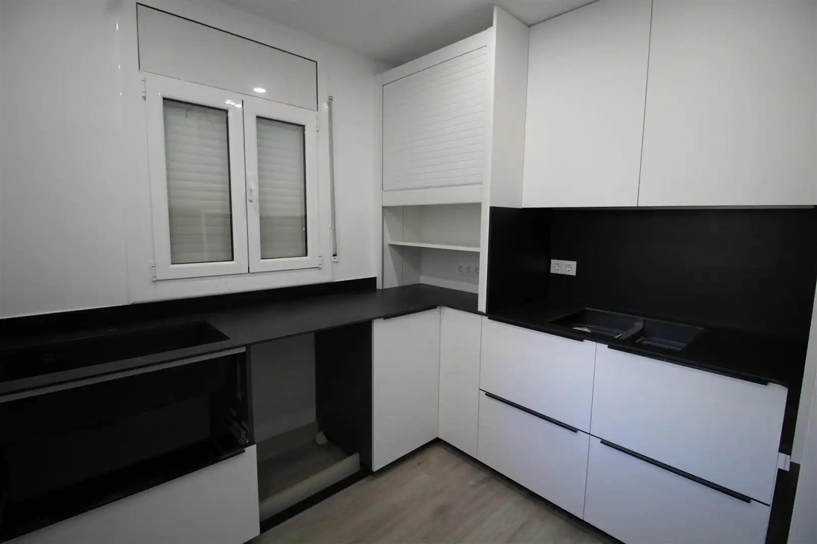Küche von Haus oder Chalet zum Verkauf in L'Escala mit Privatgarten, Terrasse und Abstellraum