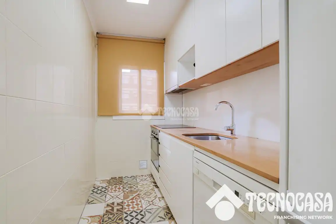 Kitchen of Flat for sale in Mataró