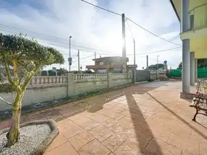 Vista exterior de Casa o xalet en venda en Caldes de Malavella amb Aire condicionat, Calefacció i Jardí privat