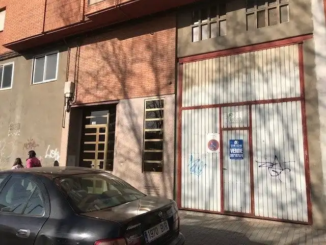Local comercial en venda a Flores de Sil - La Placa