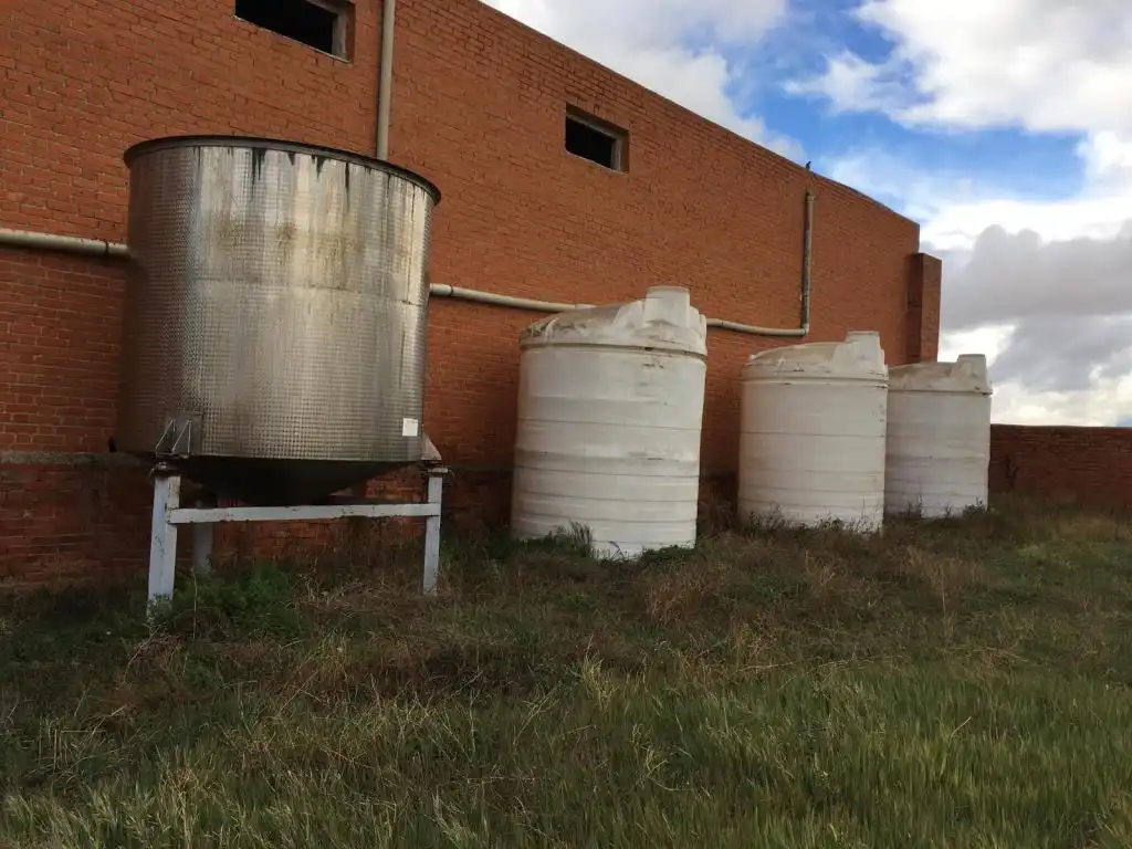 Exterior view of Industrial buildings for sale in Tresjuncos