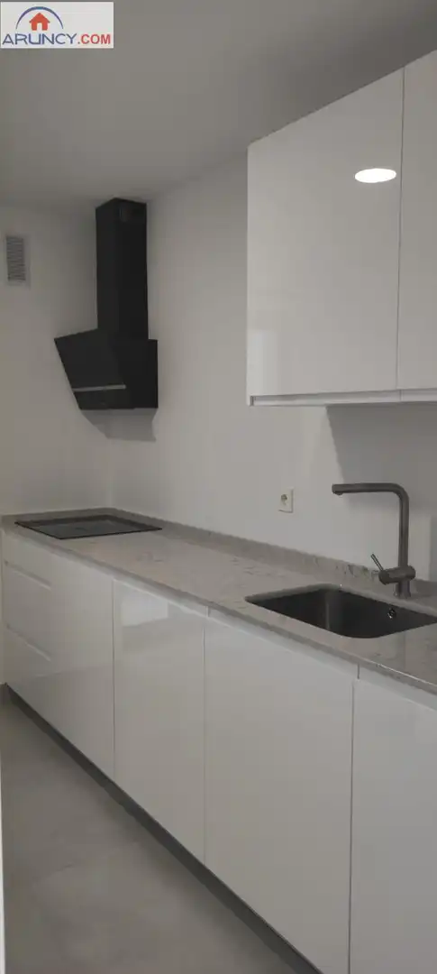 Cocina de Piso de alquiler en Montequinto con Aire acondicionado, Calefacción y Jardín privado
