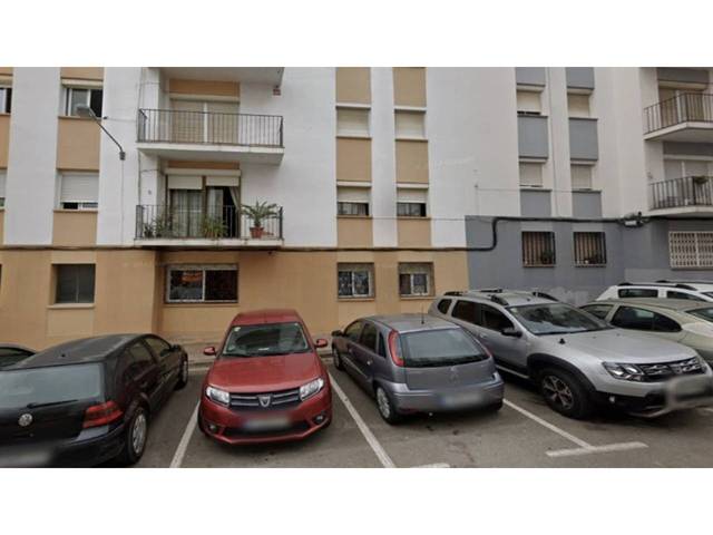 Piso en Venta en Calle Jacint Verdaguer en Mas Florit - Ca la Guidó