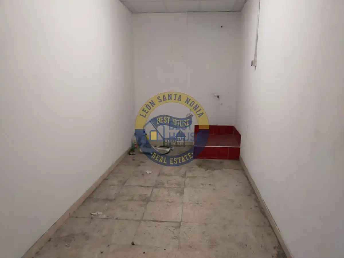 Business premises for sale in Trobajo del Camino, imagen 13