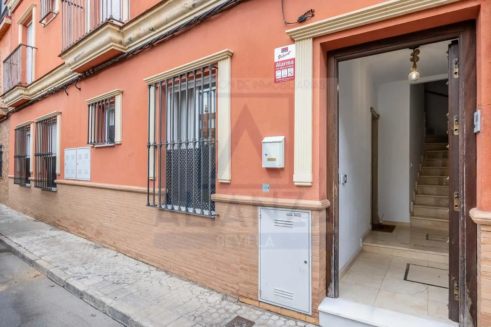 Exterior view of Flat for sale in Camas  with Air Conditioner, Heating and Terrace