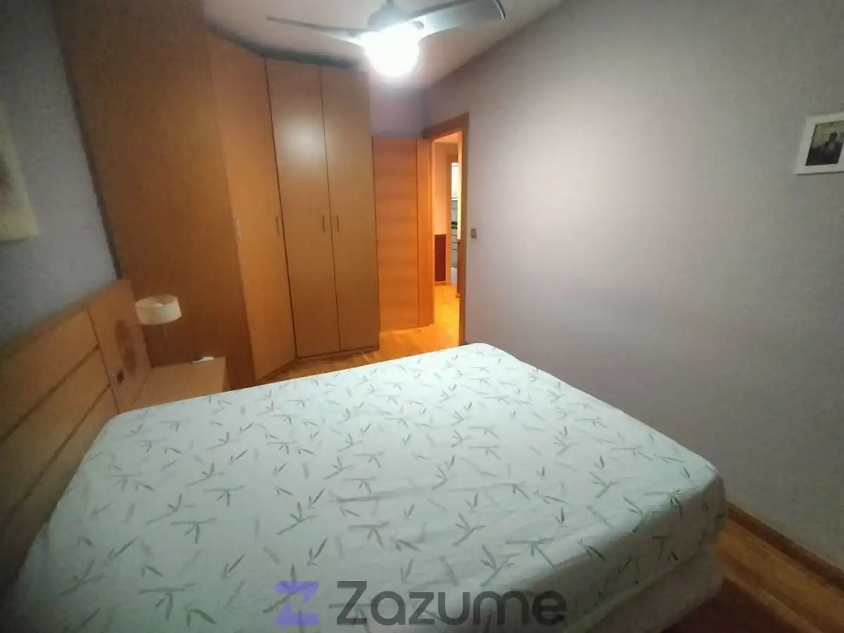 Habitación de Piso de alquiler en Zaragoza con Aire acondicionado, Calefacción y Parquet